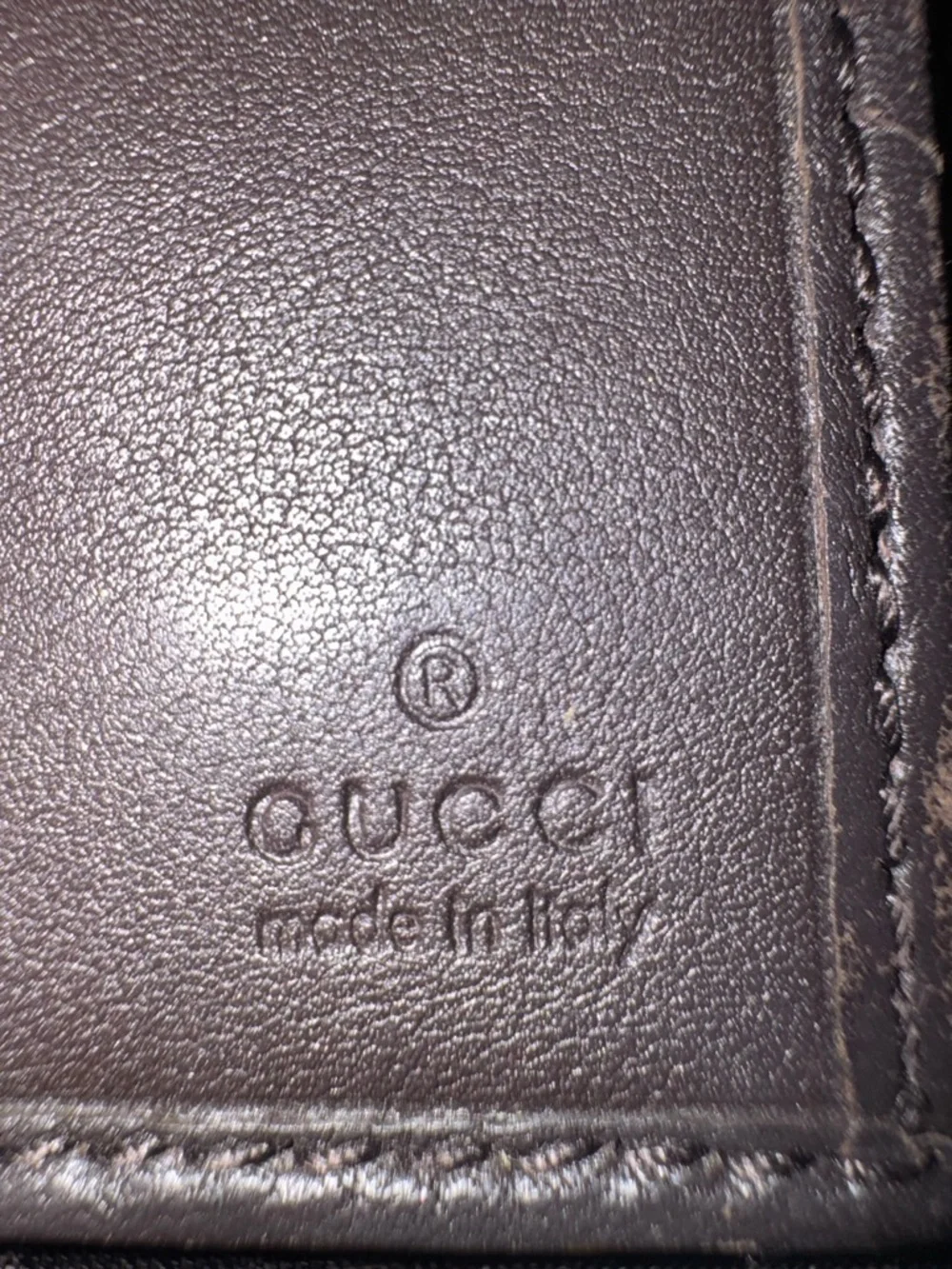 Authenticated GUCCI Brown and Beige Monogram Canvas Card Holder Hardware - Picture 12 of 16
